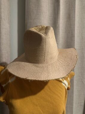 Straw Wide-Brim Sun Hat - Natural Beige
